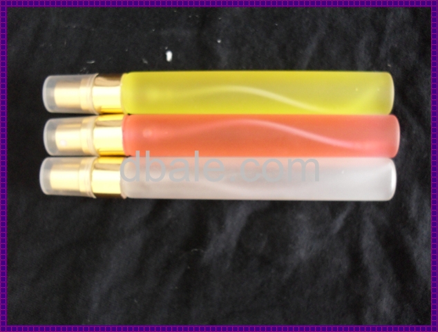 ขวดสเปรย์ ทิ้วแก้ว 10cc  สีขาวขุ่น