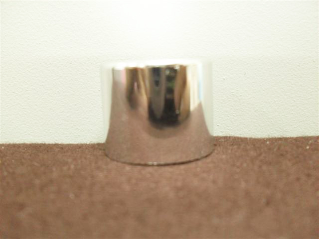 ฝาเกลียวอลูเงินเงาขวดอโรมา aluminiumcap silver