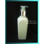 ขวดpetขาวแป้งเหลี่ยมฐานแคบหัวปั้มเงินเงา150 ml