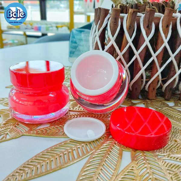 กระปุกครีมไหล่มน สีแดงฝาแดงเงา สีแดงฝาแดง, ขาวฝาขาว, ชมพูฝาชมพู 15g. k0429