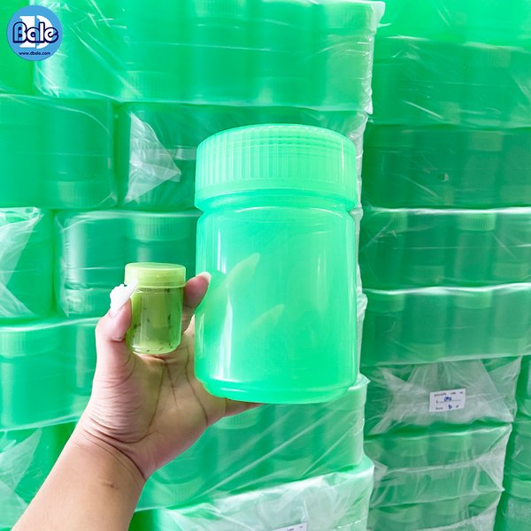 รับผลิตพร้อมทำสีใหม่ขวดยาดมยักษ์ 1000