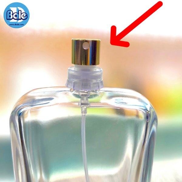 ขวดน้ำหอม ทรงเหลี่ยม ฝาสเปรย์ทรงกลม สีทองเงา jpf224 100ml.
