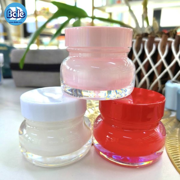 กระปุกครีมไหล่มน สีแดงฝาแดงเงา สีแดงฝาแดง, ขาวฝาขาว, ชมพูฝาชมพู 15g. k0429