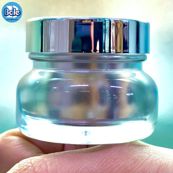 กระปุกครีมไหล่มน สีชมพูฝาขาว, ฟ้าฝาขาว, ทองฝาทอง, เงินฝาเงิน 10g. k0429