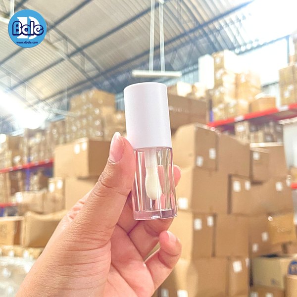 รับผลิตพร้อมสกรีนลิปจุ่ม