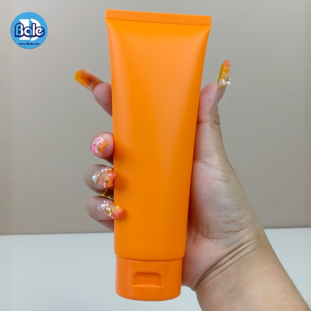 หลอดบีบ ทรงกลม 5 ชั้น พร้อมฝาป๊อกแป๊ก frt-010 สีส้มด้าน ขนาด 120 มิลลิลิตร