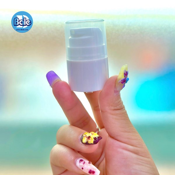 ขวดปั๊มยาสีฟัน(สุญญากาศ) สีขาวหัวปั๊มขาวฝาครอบใส db96 50ml.
